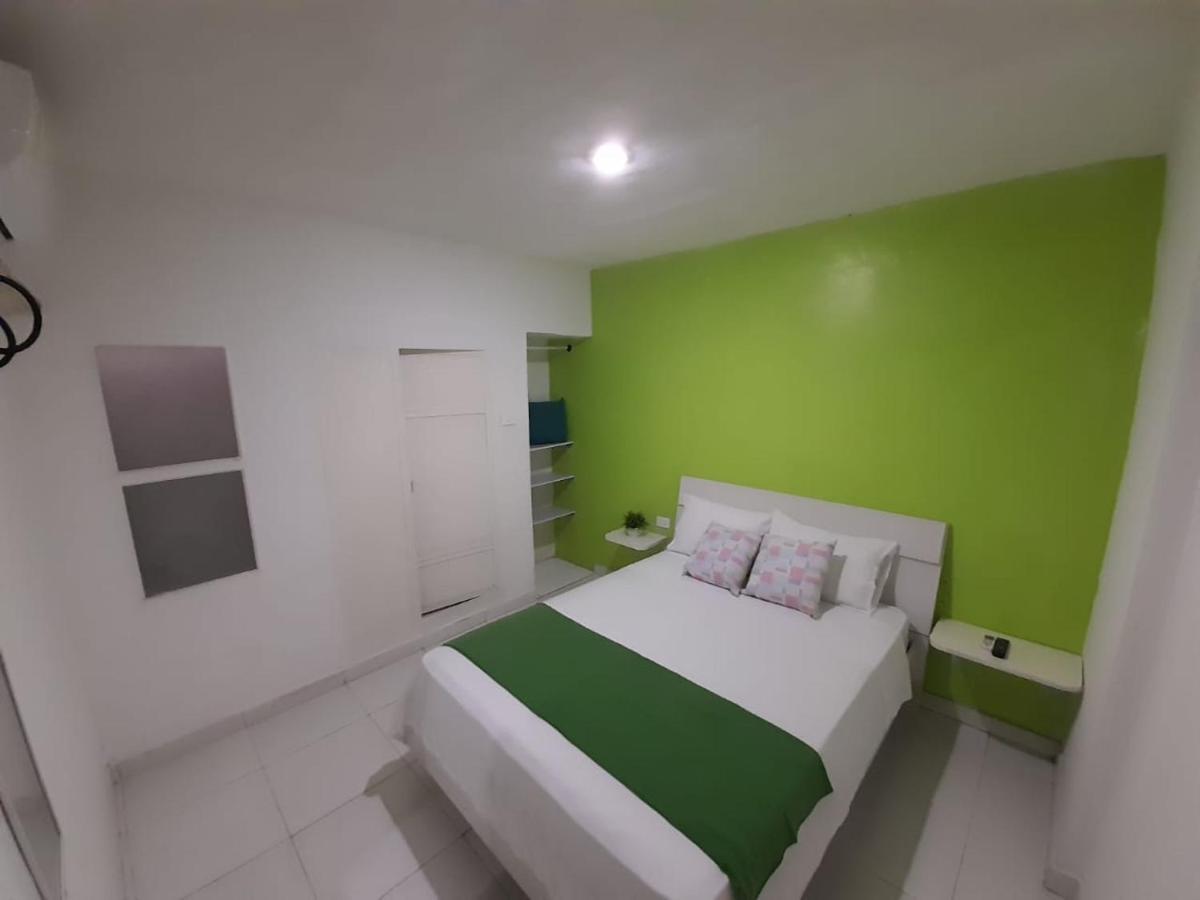 Tita'S Airport Hotel Картахена Экстерьер фото