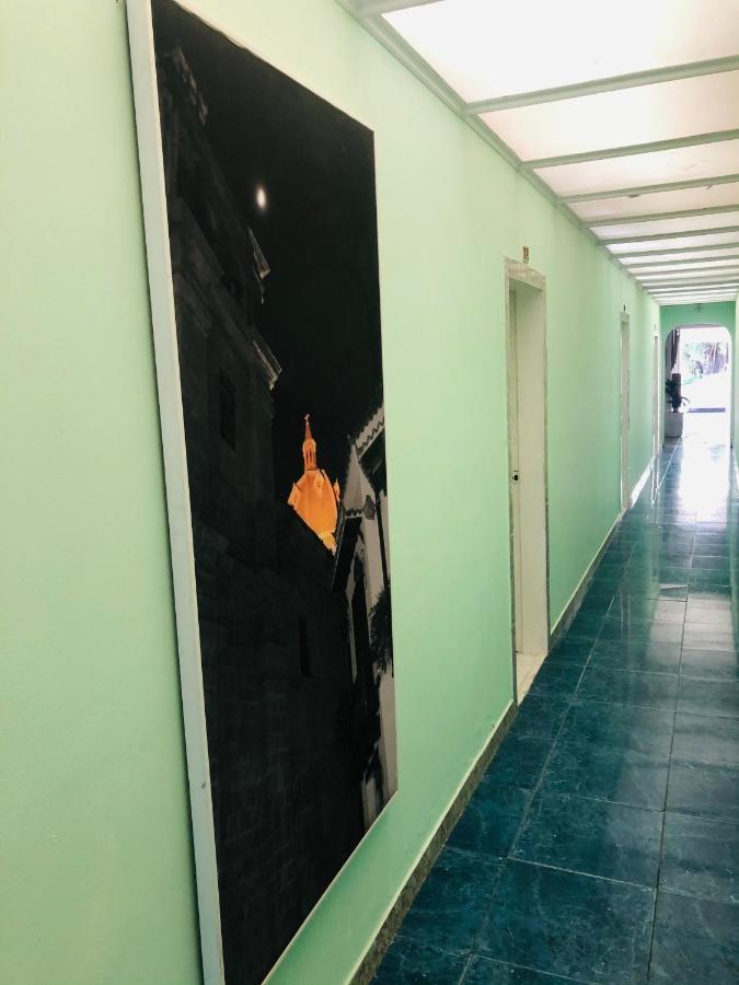 Tita'S Airport Hotel Картахена Экстерьер фото