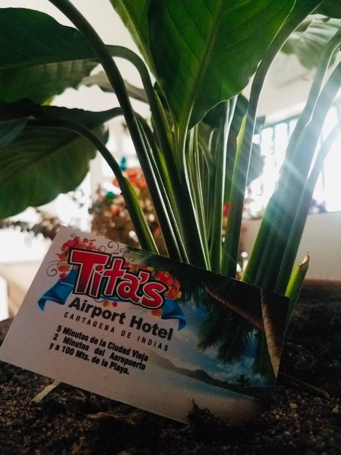 Tita'S Airport Hotel Картахена Экстерьер фото